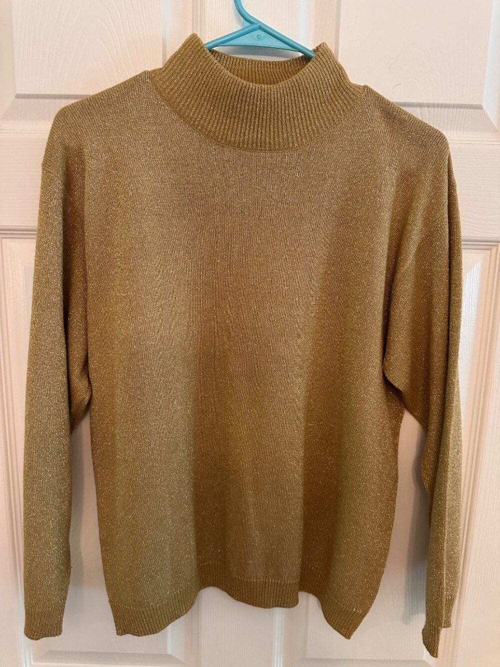 Lise J gold shiny turtleneck size medium